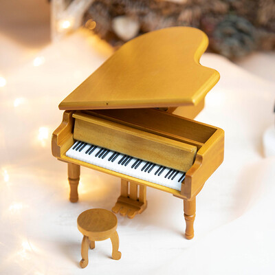

Yunsheng birthday gift girl creative gift music box vertical grand piano music box sky city