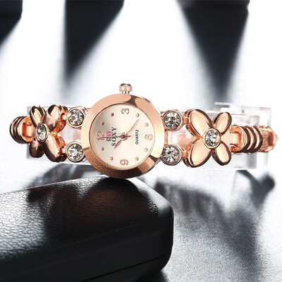 

Crystal Dial Strap Bracelet Luxury Watches Flower Woman Wristwatch