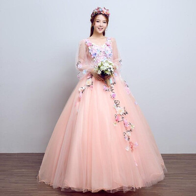 

Quinceanera Gowns 2018 Handmade Flowers Crystal Gowns Lace V-neck Ball Gown Luxury Evening Dresses