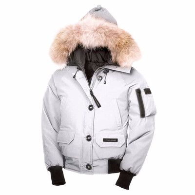 

2018 Overcoat Mens Winter Warm Coat Goose Chilliwack Bomber Goose Down Jacket Bomber Parka Real Coyote Fur Black Label