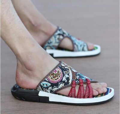 

2018 Summer Slippers Men Cool China Style Mens Sneaker Casual Sandals Skid-proof Camouflage Fashion Beach Shoes