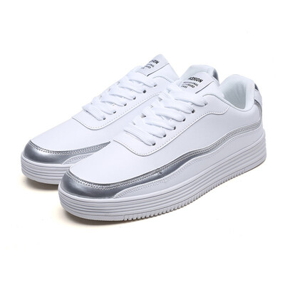 

Spring shoes 2018 new small white shoes men Korean fashion Joker flat white shoes boys shoes