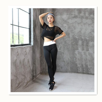 

New fitness clothes sports suit women Thin&quick-drying running clothes yoga clothes short-sleeved shorts two-piece