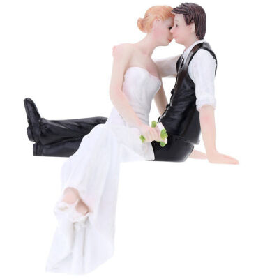 

UpperX Wedding cake topping cake figurine