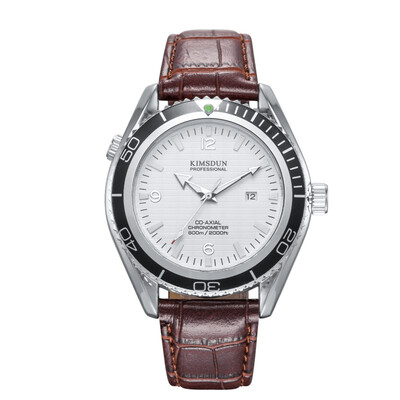 

KIMSDUN K - 812D Male Quartz Watch with Leather Band