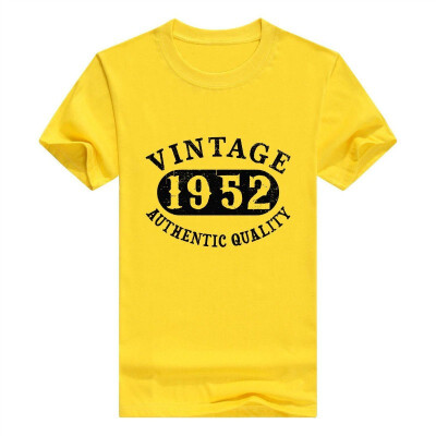 

1952 Vintage 66 Years Old 66th B-Day Birthday Gift Mens T-Shirt