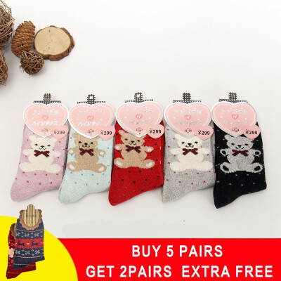 

5 pair Winter Women Socks Warm Wool Christmas Mid-calf Socks Woolen Snowflake Deer Comfortable Gift