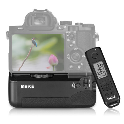

Meike MK-XT1 Pro Micro-camera remote control handle and battery pack for Fuji XT1