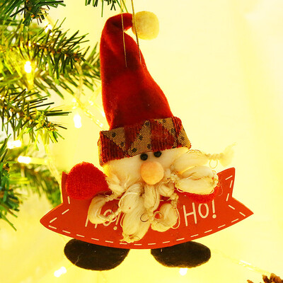 

Many memories of Christmas decorations Christmas tree ornaments Christmas gifts wooden dolls small hanging Christmas tree pendants gifts wishing bags hanging feet socks old people