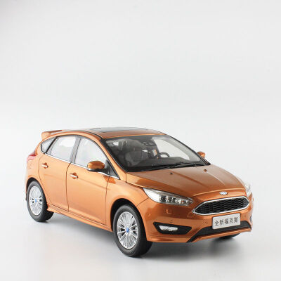 

1:18 scale Ford FOCUS 2015 diecast model car orange