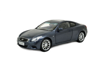 

118 scale Infiniti G37 Coupe 2013 diecast model car blue