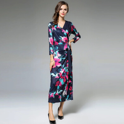 

Retro V-Neck Long Sleeve Printed Long Dress