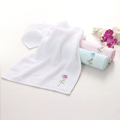 

Vineyard Jade Pure Cotton Towel Embroidered Roses Soft&Hydra Lotion Seeing Heart Cleansing Washing Towel 2pcs 34 76cm Powder Blue