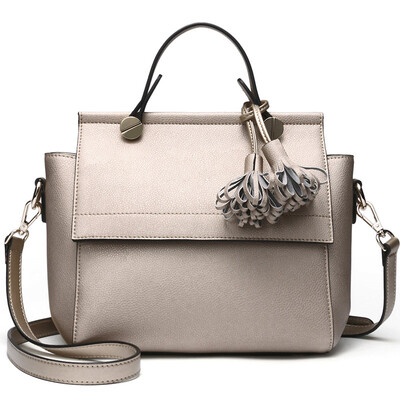 

Styria (STIYA) ladies shoulder bag Korean elegant tassel series cowhide handbag simple lady Messenger bag 863S011031 gold