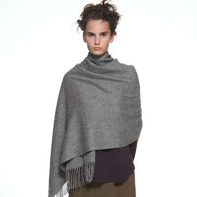 

Chuhe TRUE HER autumn&winter scarf ladies wool vegan color European&American fashion warm thickening large shawl dual-use gift box Nordic gray