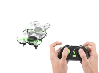 

200W Mini Pocket Camera Drone Headless Mode 2.4G 4CH Mini RC Quadcopter 650117