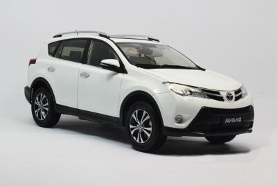 

118 scale Toyota RAV4 2013 diecast model car white