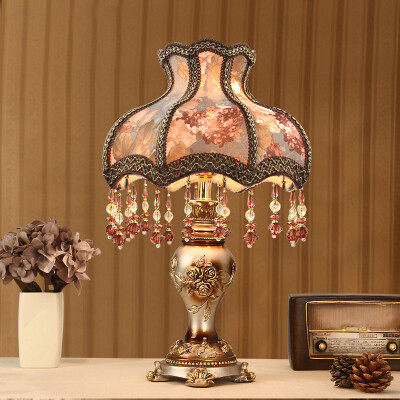 

【Jingdong Supermarket】 Guan Ya Decoration Craft Light European Pastoral Retro Style Wedding Gift Silk Home Bedroom Bedside Reading Lamp MT-B221