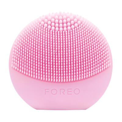 

FOREO LUNA PLAY small electric facial cleanser face brush silicone cleansing beauty device non rechargeable version