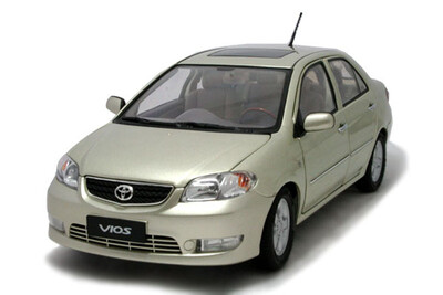 

масштаб 1:18 Toyota Vios 2008 Diecast модель автомобиля золото