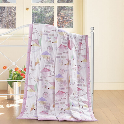 

Hongyan is the core of the textile cotton green printing skin-friendly summer cool can be washed double air-conditioned cotton thin quilt geometric space 200 230cm