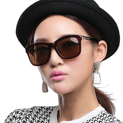 

Jingdong Supermarket TANS San Shi female sunglasses arrow section retro large frame repair face polarized sunglasses 1016 black