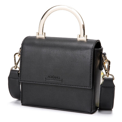 

Aokang Ms Broadband Shoulder Bag Small Party Bag Thick Shoulder Strap Metal Buckle 8712358013 Pink