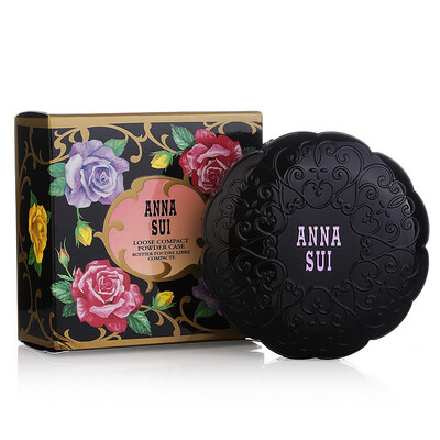

Anna sui muscle dense honey powder box