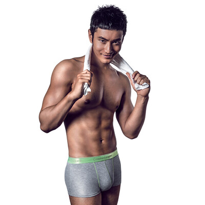 

город [супермаркет] Jingdong Tiptop мужских белья три загружена удобные Бесшовный трусы боксера 4K5401 синие / черный / серый XXL