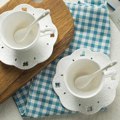 

Porcelain craftsman European-style ceramic coffee cups set dish spoon pure white embossed dish spoon pot milk cups cylinder set 4 cups 4 tablespoons 4 dish 15 pieces