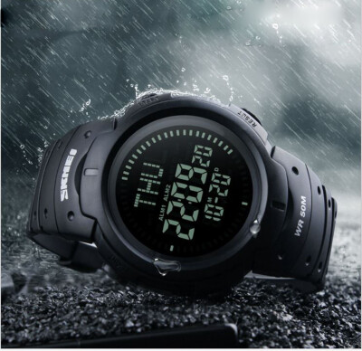 

Men 's Sports Electronic Watch Outdoor Mountaineering as gift for men