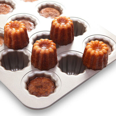 

Jingdong supermarket learn kitchen CHEF MADE can Lu Li non-stick cake mold baking pan 12 with a cup of Li Li Lu Angel bell baking mold WK9158