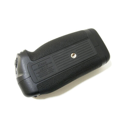 

Nikon MB-D17 battery handle (for Nikon D500