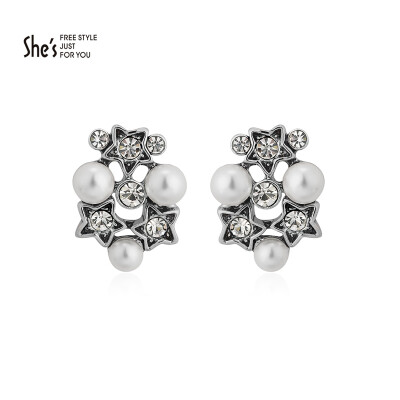 

shes Qian Zi jewelry earrings temperament imitation pearl pentagram imitation crystal female ear studs white