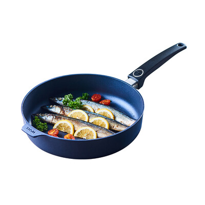 

Germany WOLL elegant sapphire 24CM flat frying pan non-stick pan 724SLL