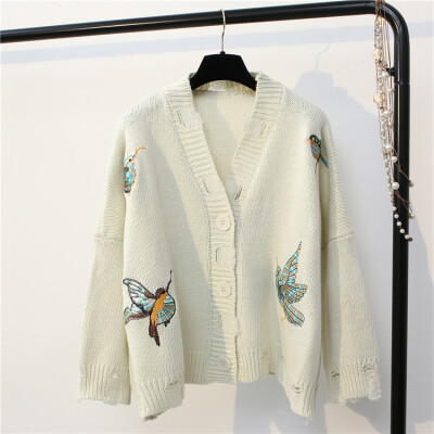 

2017 fashion women new bird embroidery flowers broken hole single row buckle sweater loose sweater coat