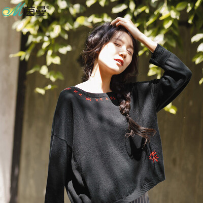 

Yan Man INMAN 2017 autumn new embroidery word collar rotten shoulder sleeve loose sweater female 1873132212 black