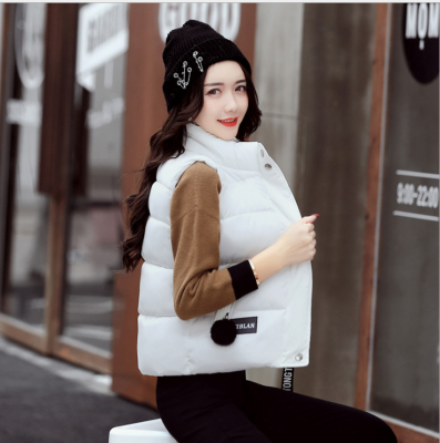 

2017 autumn and winter new Korean version of the collar Slim large size leisure short paragraph hair ball women's feather cotton v