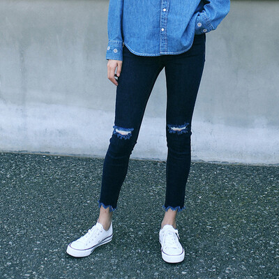 

And with pure RaincunN2339 hole jeans womens feet pants tassel hair trim Slim pencil pants nine pants dark blue 28 N2339S028
