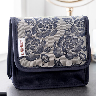 

Ou Runzhe cosmetic bag handbag with a mirror cloth rose pattern square female models scratching storage bag