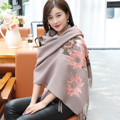 

Shanghai stock (STORY Of SHANGHAI) autumn and winter women's wool scarves thick warm shawl peony decals red