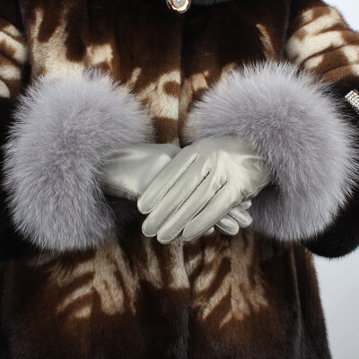 

Ladies sheepskin warm gloves big fox fur leather gloves