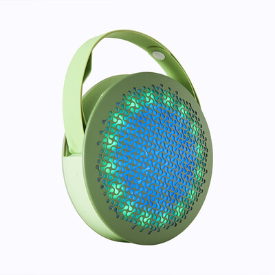 

Microlab D18 Bluetooth portable speaker audio three anti-outdoor mini audio card speaker green