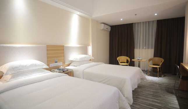 索顿酒店(汕头火车站店)