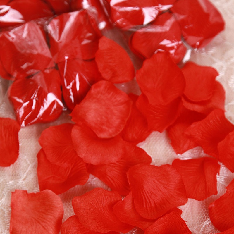 Green reed rose petals 720 pieces red wedding room decoration wedding celebration supplies Valentine's Day confession and proposal decoration