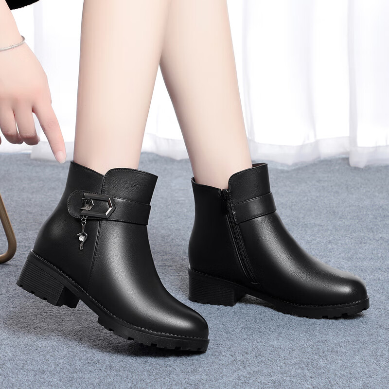 女士棉皮鞋加厚羊毛里加大码女鞋秋冬款妈妈鞋棉鞋加绒厚底粗跟短靴中