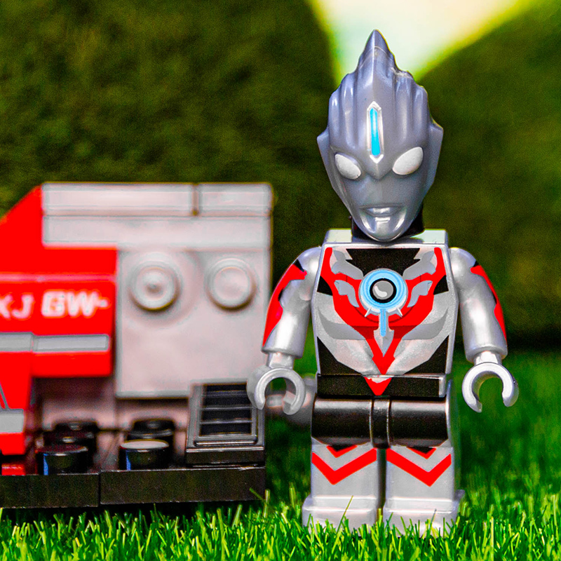 国潮玩具奥特曼积木迪迦赛罗捷德布鲁胜利号人仔模型怪兽男孩礼物 欧
