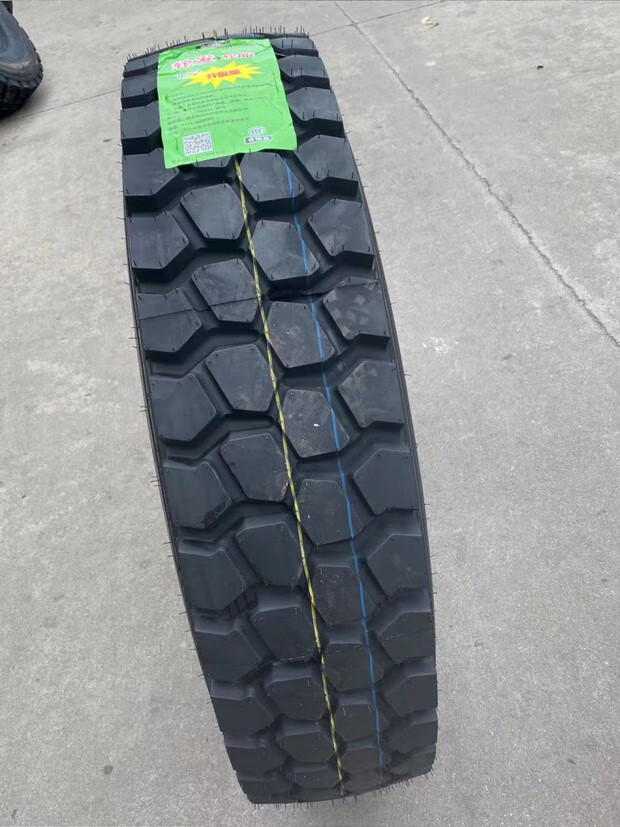 湖北奥莱斯700r16 750r16 825-16 1000r20 1200r20全钢丝载重轮胎 750