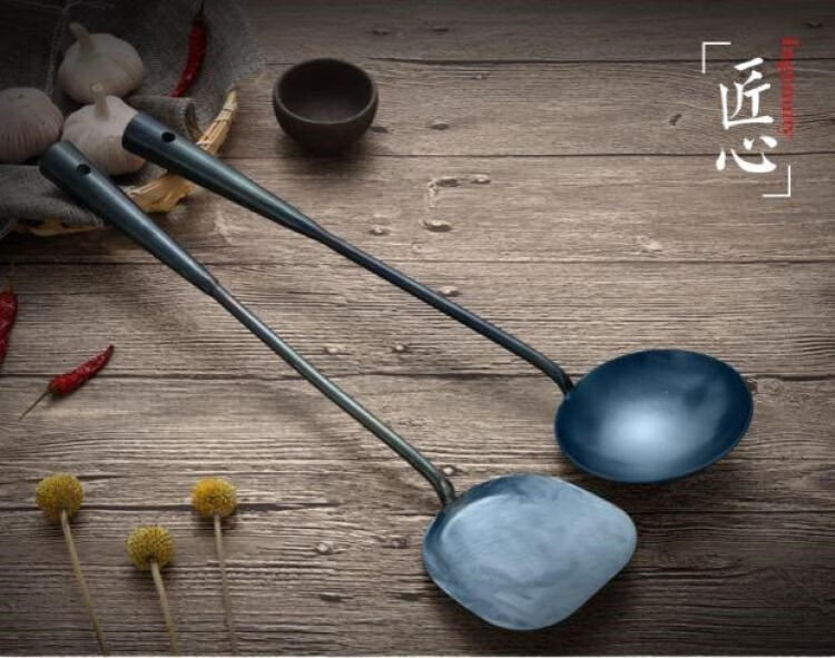 老式手工铸铁炒菜铲子铁锅铲加厚生铁锅铲熟铁炒勺铁铲铁锅 手工防烫