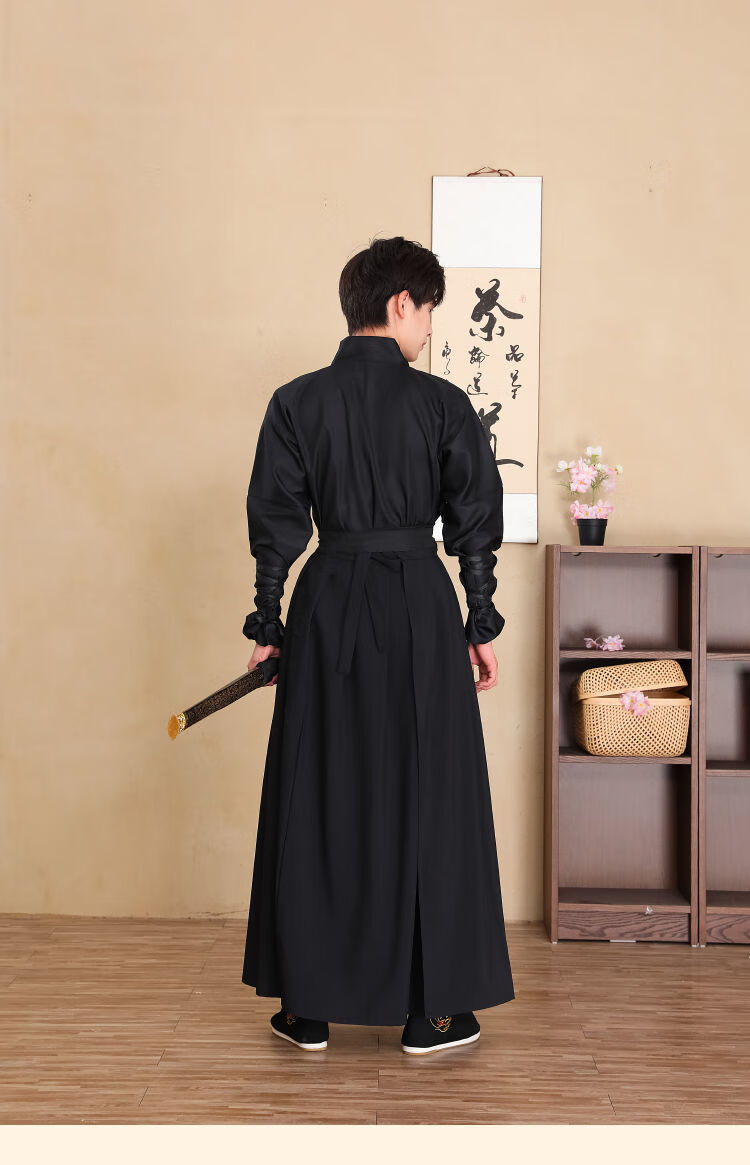 男士仙气古装帅气飘逸明制中国风学生套装双肩绣花男黑色套装运费险s